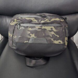 Limited Edition Alpaka Sling in Multicam Black - Rare
